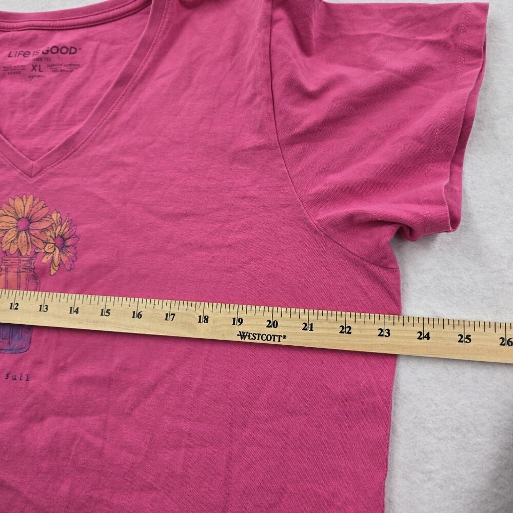 Life Is Good Crusher V-Neck T-Shirt XL Half Full Daisy Flowers Mason Jar Pink - Picture 7 of 8